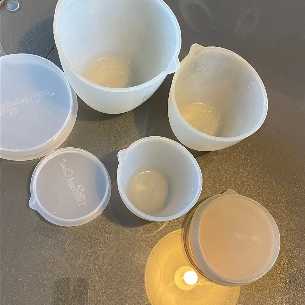 Pampered Chef Silicone Food Storage Containers - Set of 3 with lids